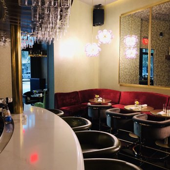 Bourbon N' Bubbles - Bars Near Me - Charleston, South Carolina