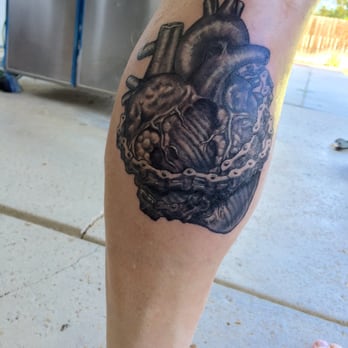 Black Star Tattoo - Thanks, Das Frank! - Tattoo Near Me - Universal City, Texas