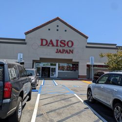 Daiso - Good sized store