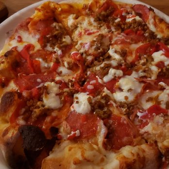 Four Peaks Brewing - Abe Froman pizza - Pubs Near Me - Tempe, Arizona