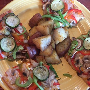 The Grain Cafe - Roasted veggie pizza with potatoes - Vegan Near Me - Long Beach, California