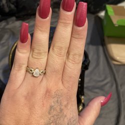 Love this place love my nails from there love my toes from there love my eyebrows they do the best job than any place in Stockton