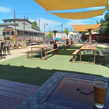Figueroa Mountain Brewing Company - Breweries Near Me - Buellton, California