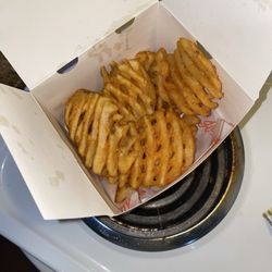 Haven Hot Chicken - Family Honey Shake Waffle Fries