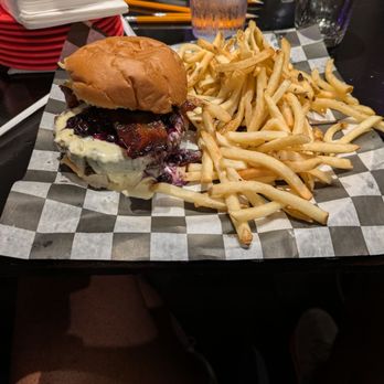 Stacked STL CWE - Ride The Lightning - Burgers Near Me - St. Louis, Missouri Stacked STL CWE - Ride The Lightning - Burgers Near Me - St. Louis, Missouri