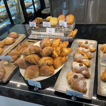 La Boulangerie Boul'Mich - Nice presentation of pastries at 2PM on a Tuesday. - Bakeries Near Me - Miami, Florida La Boulangerie Boul'Mich - Nice presentation of pastries at 2PM on a Tuesday. - Bakeries Near Me - Miami, Florida