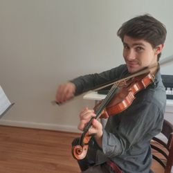 Joe's Violin Lessons - Meet Joe.
