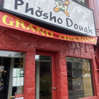 Phosho Dough - Entrance, signage - Vietnamese Near Me - Berkeley, California