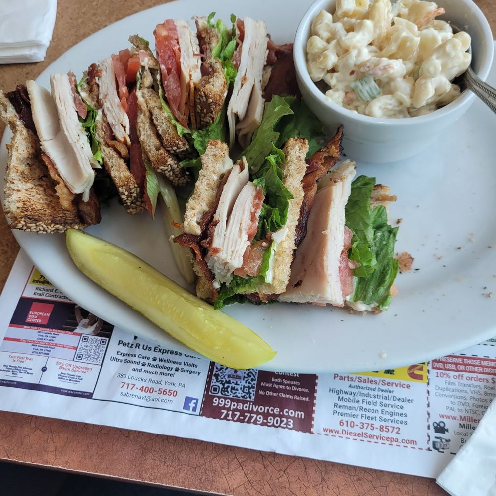 Turkey and bacon club with pasta salad