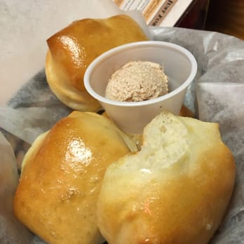 Texas Roadhouse - Yummy bread - Steakhouses Near Me - North Plainfield, New Jersey