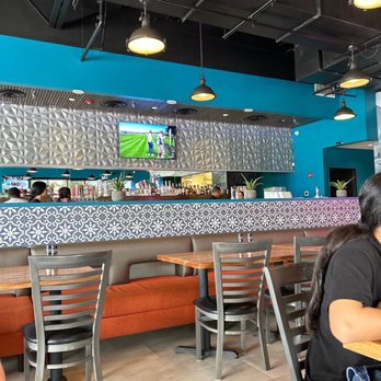 Cantina's Mexican Kitchen - Beautiful bar - Mexican Near Me - Clermont, Florida