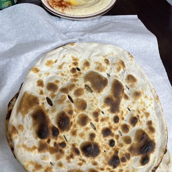 Yemen Cafe - Hummus and naan - Halal Near Me - Hamtramck, Michigan