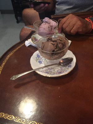 Cream Parlor by null
