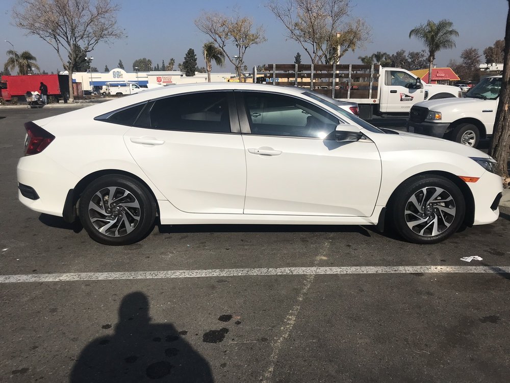 KALIFORNIA WHEELS & TIRES 1132 Chico St, Bakersfield, California