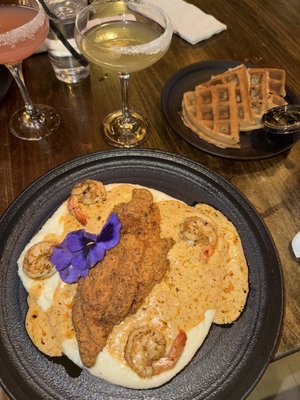 Izkina Restaurant & Lounge by null