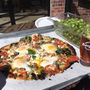 Brewport - Pizza Near Me - Bridgeport, Connecticut