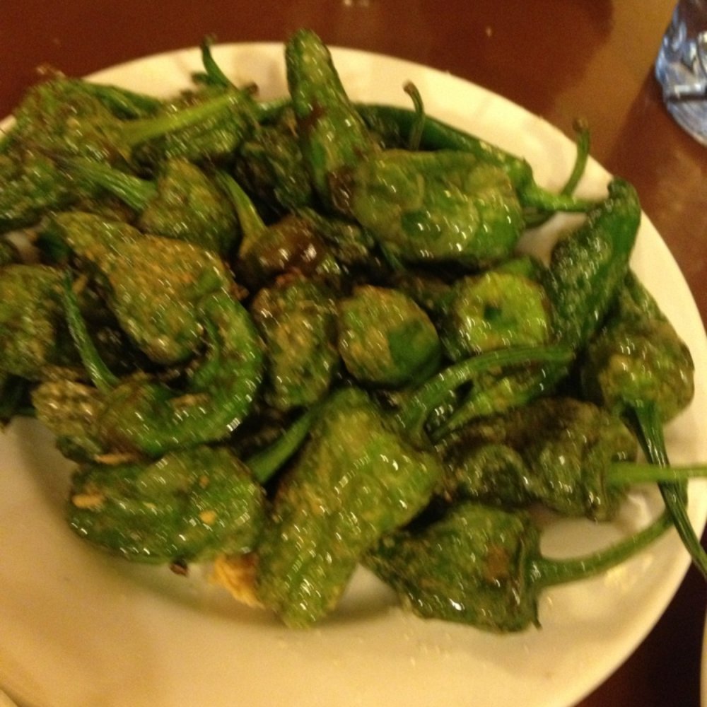 La Esquinica - Little peppers but not spicy - Tapas Bars Near Me - Barcelona, B