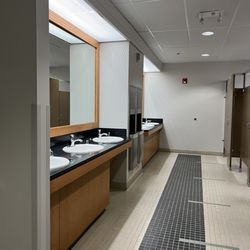 Kohl's - Women's restroom