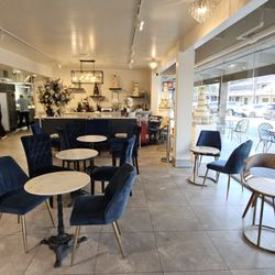 Flower Flour - Interior