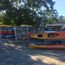 Plum Island Kayak - Loading the kayaks