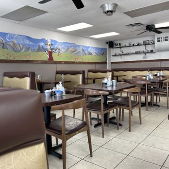 The Morning Griddle Cafe - Cute little atmosphere - Breakfast & Brunch Near Me - Lancaster, California
