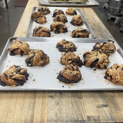 The Bakery School - Freshly baked chocolate babkas