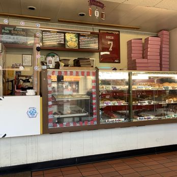 Gilroy Donut House - Counter with donuts - Donuts Near Me - Gilroy, California Gilroy Donut House - Counter with donuts - Donuts Near Me - Gilroy, California