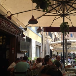 Wifi, shade, music and good beer! Wifi, shade, music and good beer!