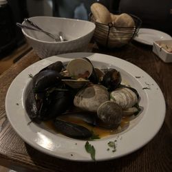 Lucia Ristorante - Mussels & Clams Lucia