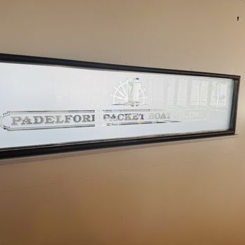 Padelford Riverboats - Boat Charters Near Me - Saint Paul, Minnesota