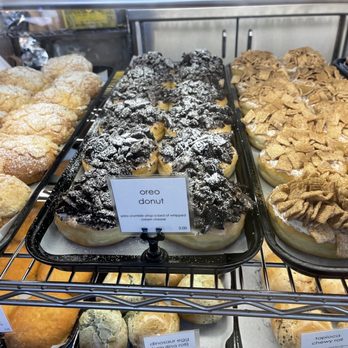 Cafe Dulce - Oreo donut - Coffee & Tea Near Me - Los Angeles, California