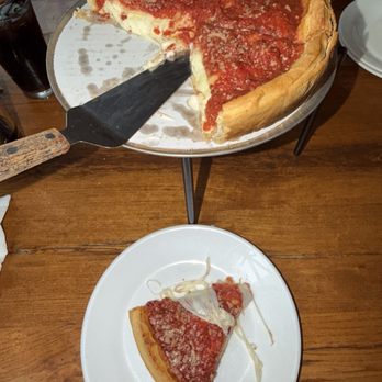 Giordano's - Individual 6" Cheese Deep Dish Pizza - Pizza Near Me - Chicago, Illinois Giordano's - Individual 6" Cheese Deep Dish Pizza - Pizza Near Me - Chicago, Illinois