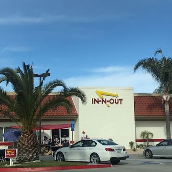 In-N-Out Burger - Outside view - Fast Food Near Me - Temecula, California In-N-Out Burger - Outside view - Fast Food Near Me - Temecula, California