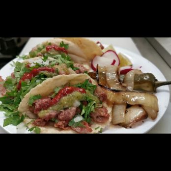 Jocho's Tacos - Tacos de tripa - Food Trucks Near Me - Pasco, Washington
