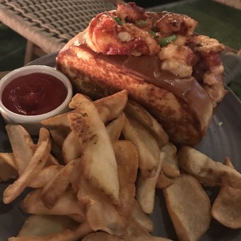 Monarch Ocean Pub - Lobster & shrimp  Fries were amaZing - Gastropubs Near Me - Del Mar, California