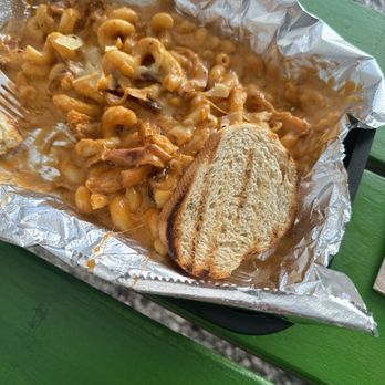 Island Take Out - Jerk Mac n cheese with chicken - New American Near Me - Bar Harbor, Maine Island Take Out - Jerk Mac n cheese with chicken - New American Near Me - Bar Harbor, Maine