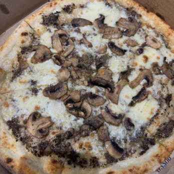 Eataly - Los Angeles - Mushroom Pizza - Italian Near Me - Los Angeles, California Eataly - Los Angeles - Mushroom Pizza - Italian Near Me - Los Angeles, California