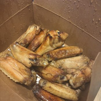 Pizza Bruno - Hot honey wings - Pizza Near Me - Orlando, Florida