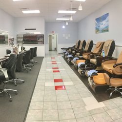 Rockford Nails
