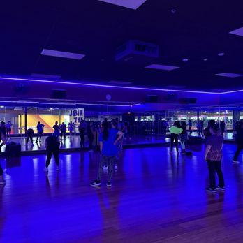Crunch Fitness - Allen - Gyms Near Me - Allen, Texas Crunch Fitness - Allen - Gyms Near Me - Allen, Texas
