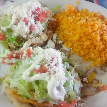 Del Carmen - Chicken sopes - Mexican Near Me - Dade City, Florida