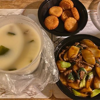 China Xiang 中国湘 - 21. Seaweed Pork Rib Soup 78. Fried Rice Cake Pumpkin Cake - Chinese Near Me - New York, New York China Xiang 中国湘 - 21. Seaweed Pork Rib Soup 78. Fried Rice Cake Pumpkin Cake - Chinese Near Me - New York, New York
