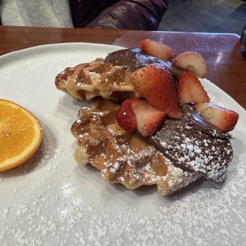 HP Cafe - Belgian Wafflles w/Nutella - New American Near Me - Sedona, Arizona HP Cafe - Belgian Wafflles w/Nutella - New American Near Me - Sedona, Arizona