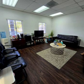 Alpha Collision Center - Waiting room area - Body Shops Near Me - Chino, California Alpha Collision Center - Waiting room area - Body Shops Near Me - Chino, California
