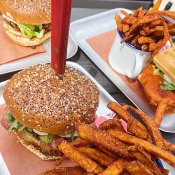 BrewDog Franklinton - Burgers Near Me - Columbus, Ohio BrewDog Franklinton - Burgers Near Me - Columbus, Ohio