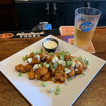 Floyd's Bar - Buffalo Cheese Curds - Bars Near Me - Victoria, Minnesota