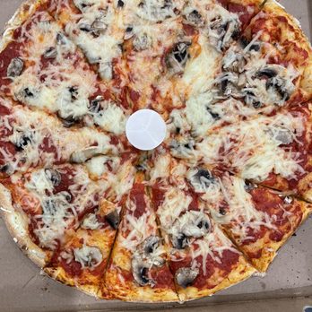 Pizza Pizza - Vegan Pizza with non dairy Cheeze with mushrooms - Pizza Near Me - Guelph, Ontario Pizza Pizza - Vegan Pizza with non dairy Cheeze with mushrooms - Pizza Near Me - Guelph, Ontario
