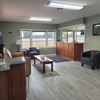 Tilbert's Brake & Alignment Shop - Customer waiting area - Tires Near Me - Escanaba, Michigan