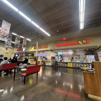 Cluck N Sip - Fast Food Near Me - San Diego, California