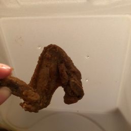 Not even a full wing very upset no seasoning on anything and Mac and cheese isn't fully done